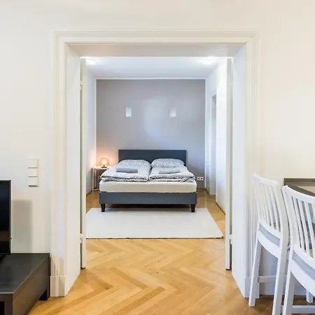 Modern Apartment Near Aussenalster Hamburg Exterior photo
