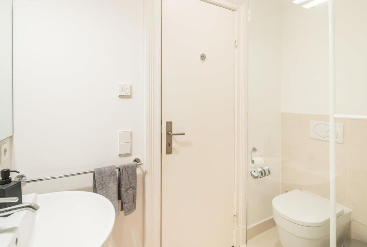 Modern Near Aussenalster Apartamento *